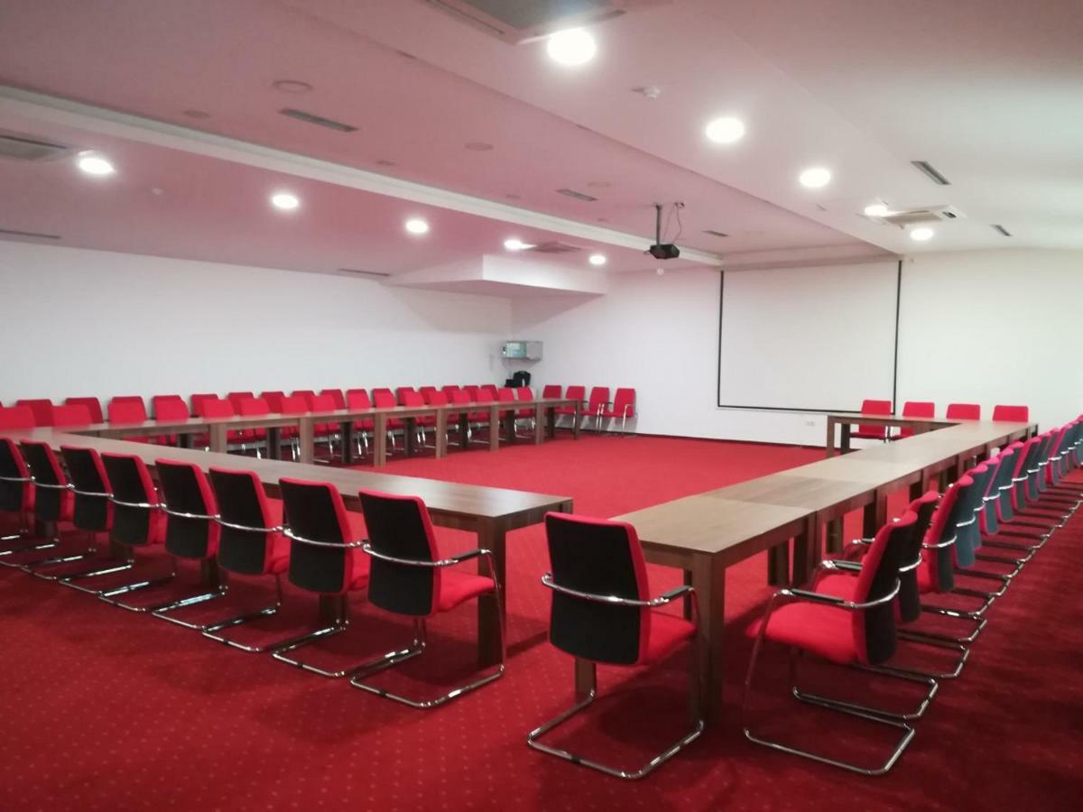 Hotel Jelena Banja Luka Exteriér fotografie